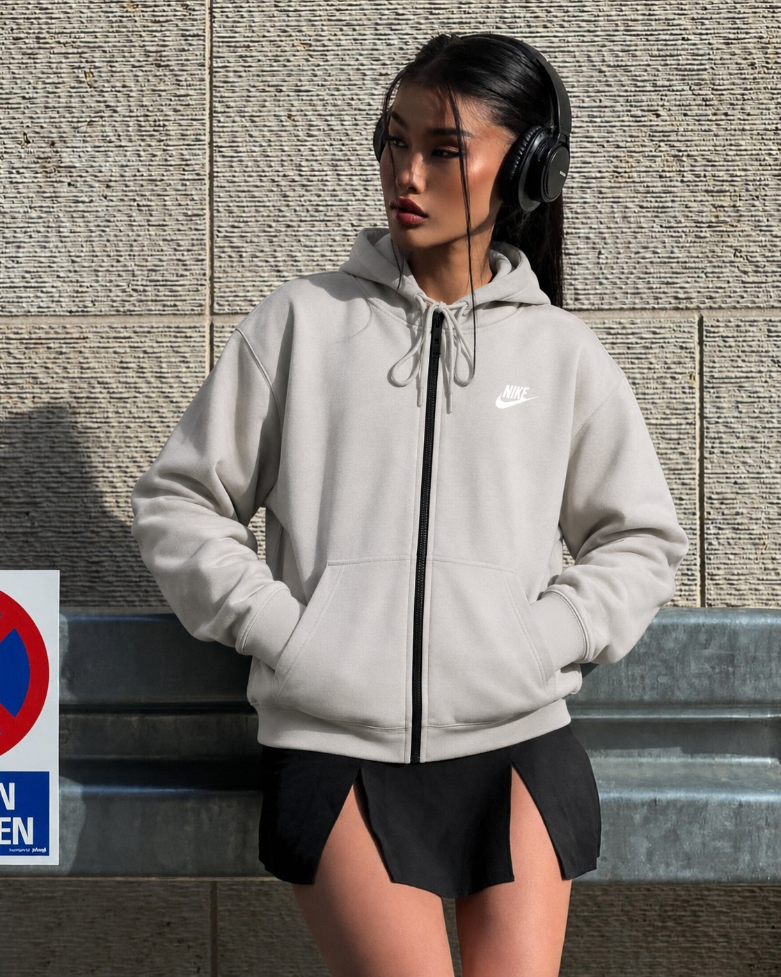 NIKE SPORTSWEAR ESSENTIALS