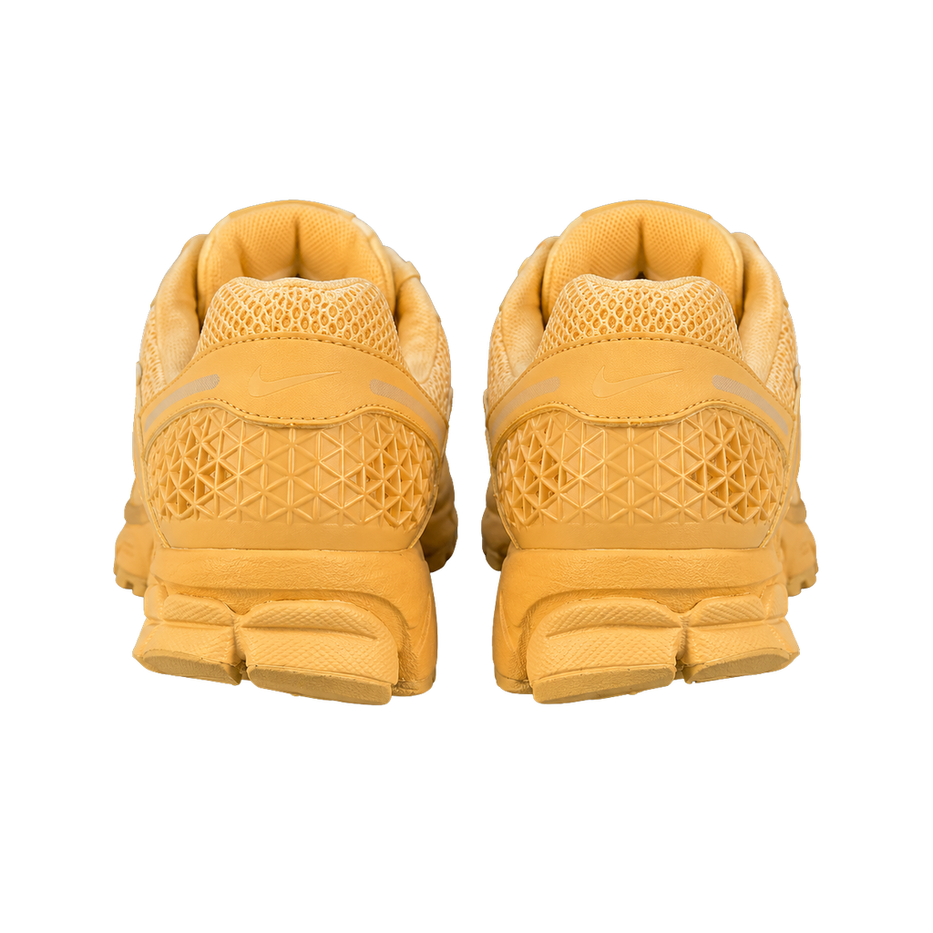 NIKE ZOOM VOMERO 5